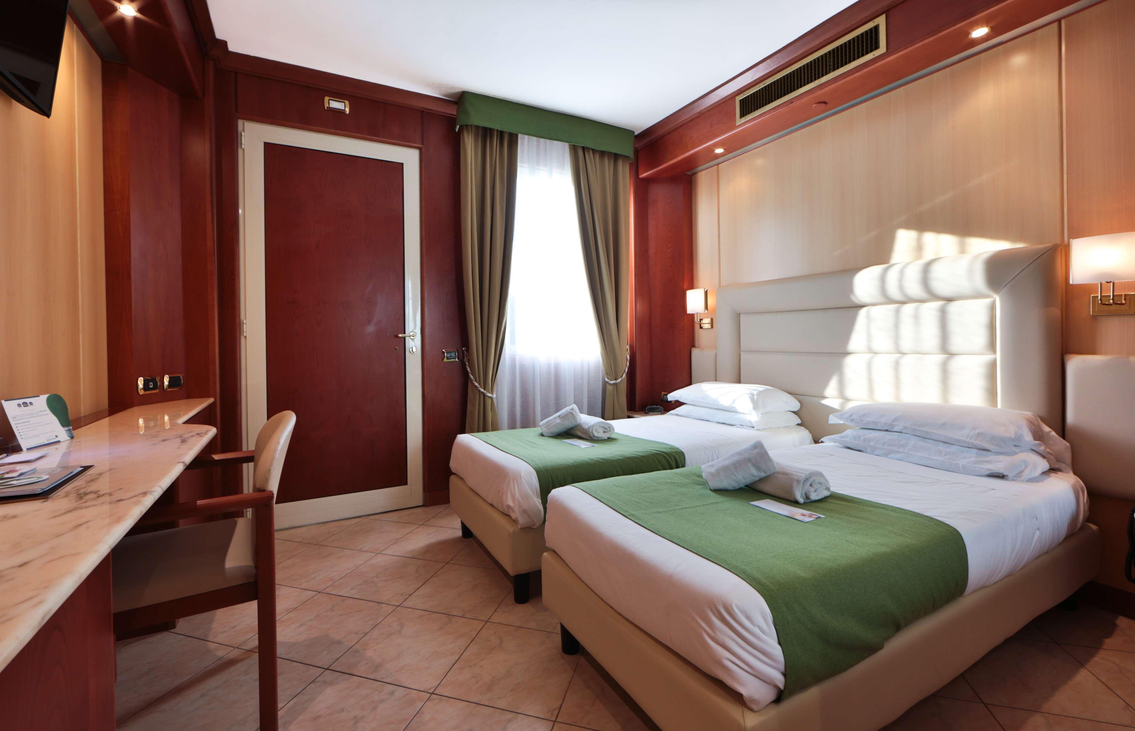 Best Western Hotel Anthurium Santo Stefano al Mare Ngoại thất bức ảnh