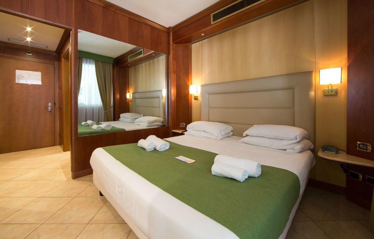 Best Western Hotel Anthurium Santo Stefano al Mare Ngoại thất bức ảnh